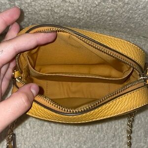 Small yellow Tory Burch crossbody. Used once